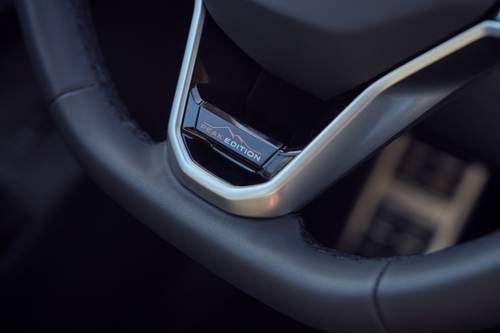 2024 Volkswagen Atlas Peak Edition SEL 4dr SUV Interior Detail