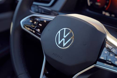 2024 Volkswagen Atlas Peak Edition SEL 4dr SUV Interior Detail