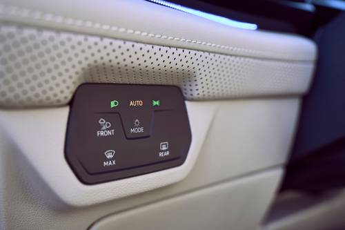 2024 Volkswagen Atlas SEL Premium R-Line 4dr SUV Interior Detail