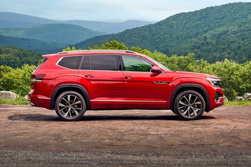 2024 Volkswagen Atlas SEL Premium R-Line 4dr SUV Profile Shown