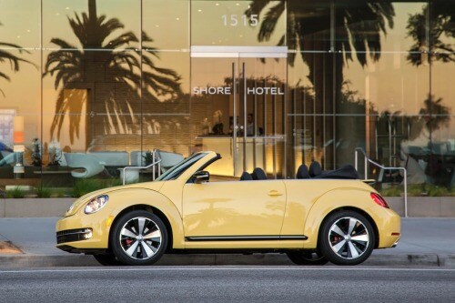 2013 Volkswagen Beetle Convertible 2.5L PZEV Convertible Exterior