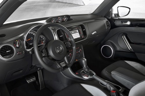2014 Volkswagen Beetle Convertible R-Line Interior