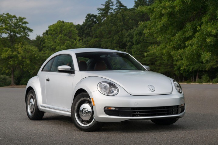 2017 15 Volkswagen Beetle Recalled Because Sunroof May Break Edmunds 2017 15 Volkswagen Beetle Recalled Because Sunroof May Break