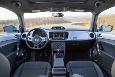 Used 2016 Volkswagen Beetle 1 8t Dune Hatchback Review Ratings 2016 Volkswagen Beetle 1 8t S 2dr Hatchback Interior Shown