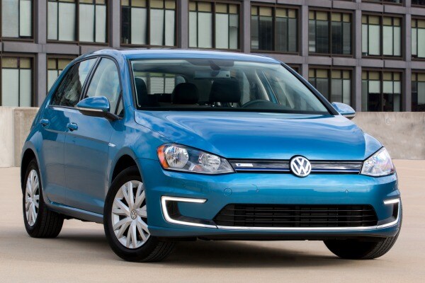 2015 Volkswagen e-Golf Limited Edition Gets Lower Price, Fewer Features