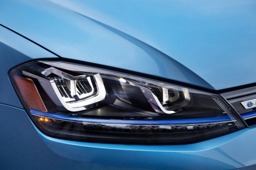 2016 Volkswagen e-Golf SEL Premium 4dr Hatchback Headlamp Detail