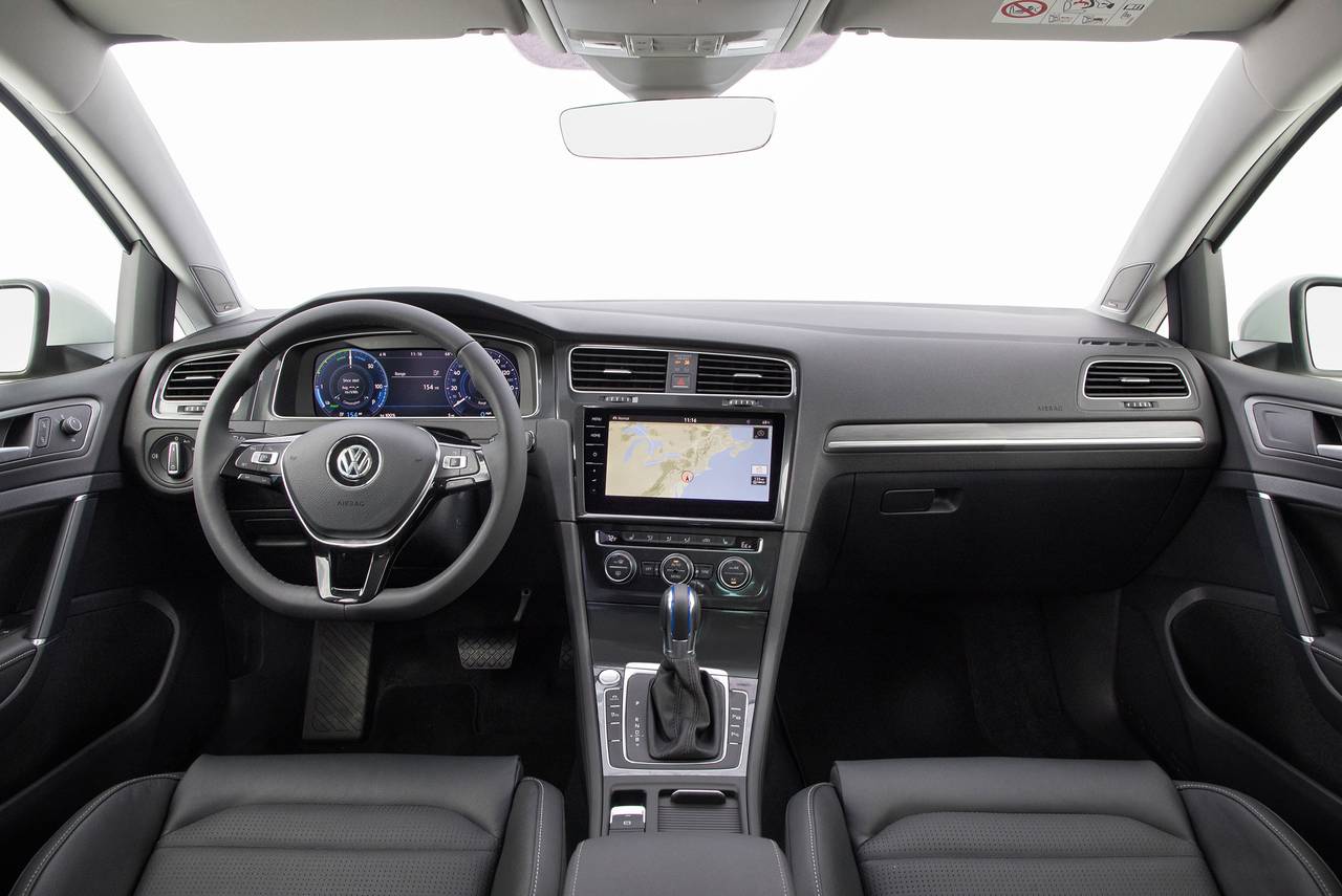 2017_volkswagen_e-golf_4dr-hatchback_sel