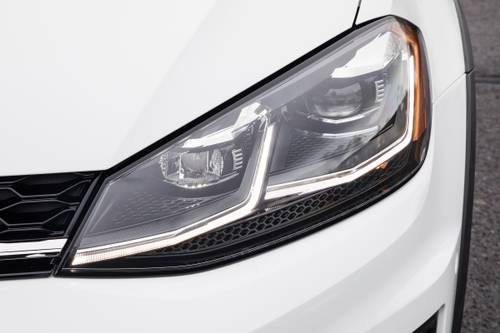 Volkswagen Golf Alltrack TSI SEL Wagon Headlamp Detail