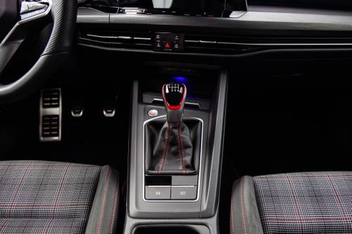2023 Volkswagen Golf GTI SE 4dr Hatchback Shifter