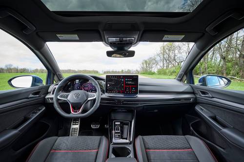 2025 Volkswagen Golf GTI SE 4dr Hatchback Dashboard