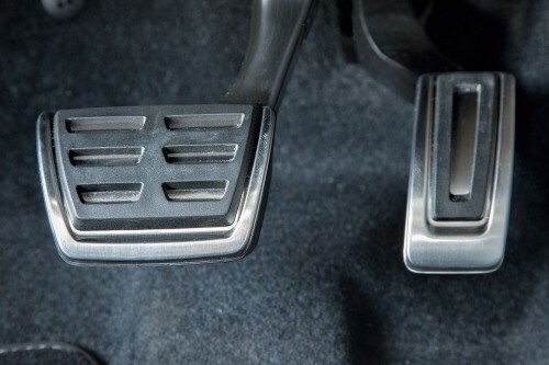 2015 Volkswagen Golf R w/Dynamic Chassis Control and Navigation 4dr Hatchback Interior Detail