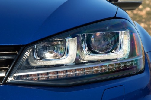 2016 Volkswagen Golf R w/Dynamic Chassis Control and Navigation 4dr Hatchback Headlamp Detail
