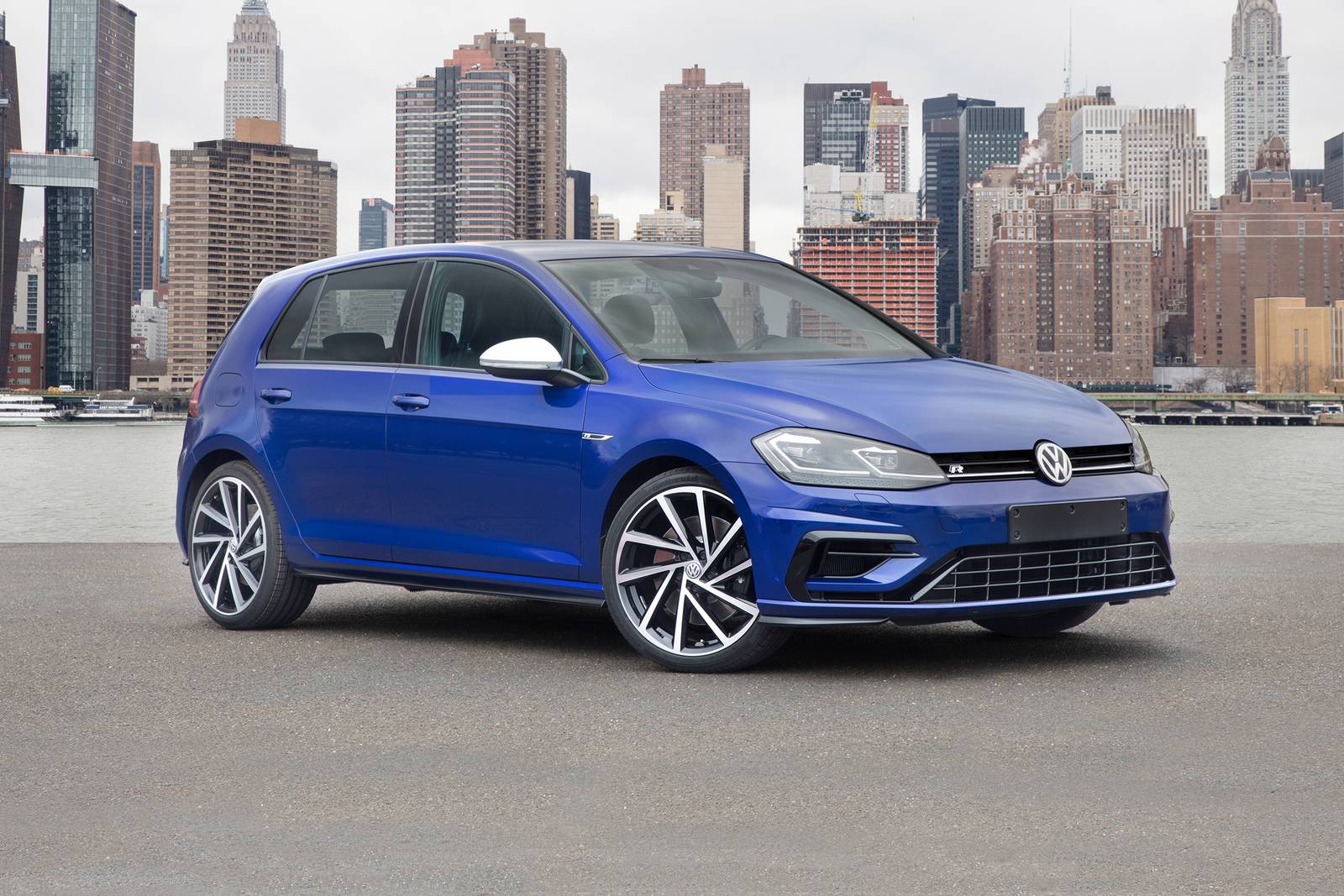 Volkswagen Golf Review & Ratings | Edmunds