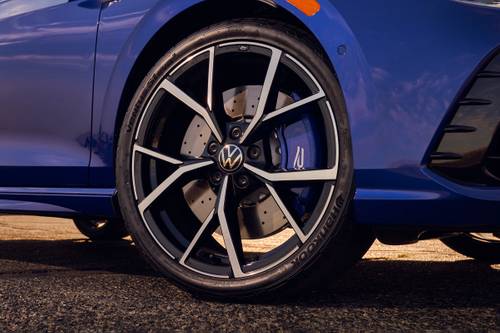 Volkswagen Golf R 4dr Hatchback Wheel