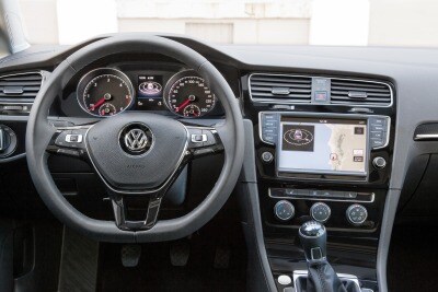 Used 2017 Volkswagen Golf Sportwagen Tdi Se Sel Review Ratings 2017 Volkswagen Golf Sportwagen Tdi Sel Wagon Interior