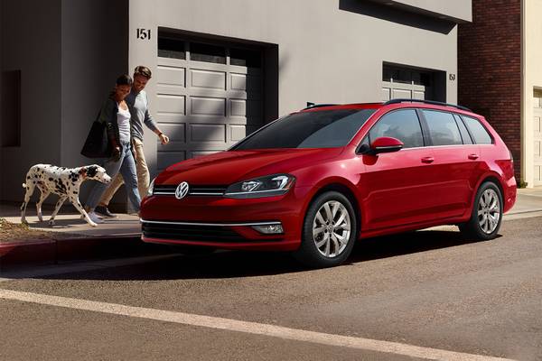 2019 Volkswagen Golf Sportwagen Vs 2018 Bmw X1