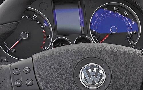 2009 Volkswagen GTI 2dr Instrument Cluster