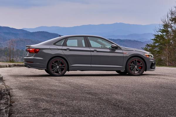 2019 Volkswagen Jetta Gli Vs 2019 Audi A3 Sedan