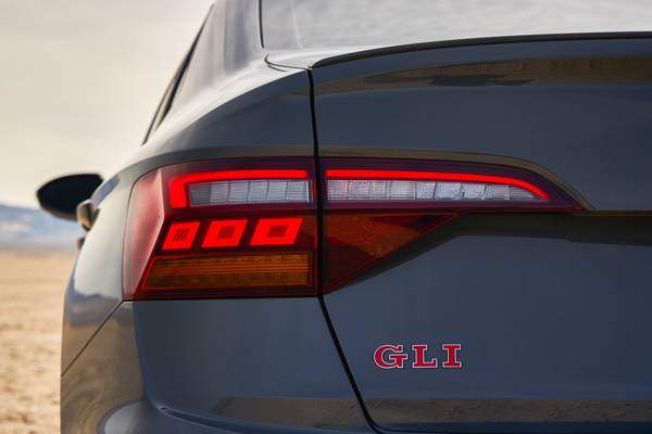 2019 Volkswagen Jetta Gli Vs 2019 Audi A3 Sedan