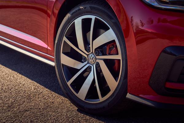 2019 Volkswagen Jetta Gli Vs 2019 Audi A3 Sedan
