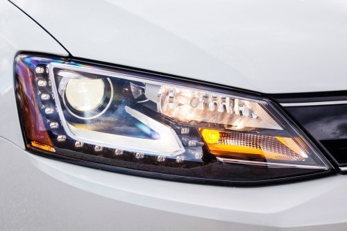 2013 Volkswagen Jetta Hybrid SEL Premium Sedan Headlamp Detail
