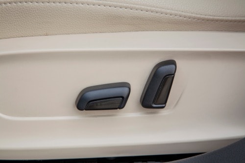 2016 Volkswagen Jetta Hybrid SEL Premium Sedan Interior Detail