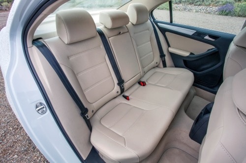 2016 Volkswagen Jetta Hybrid SEL Premium Sedan Rear Interior
