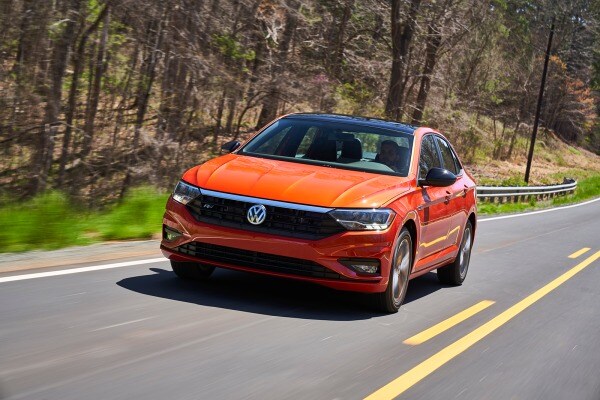 2019 Volkswagen Jetta First Drive Edmunds Loading