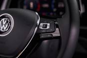 2019 Volkswagen Jetta 1.4T SEL Premium Sedan Steering Wheel Detail