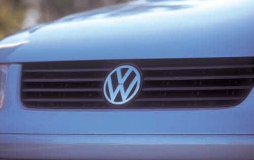 2000 Volkswagen Passat Front Grill and Badging