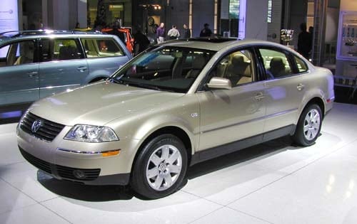 2002 Volkswagen Passat GLX V6 4Motion AWD 4dr Sedan