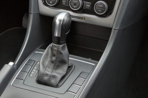 2016 Volkswagen Passat S Sedan Shifter