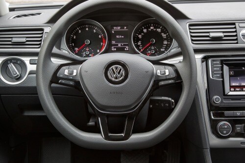 2016 Volkswagen Passat S Sedan Steering Wheel Detail