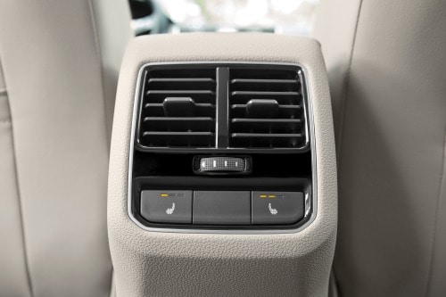 2016 Volkswagen Passat V6 SEL Premium Sedan Interior Detail