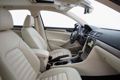 2016 Volkswagen Passat V6 SEL Premium Sedan Interior Shown