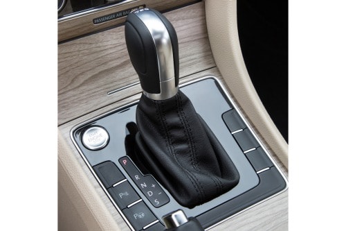2016 Volkswagen Passat V6 SEL Premium Sedan Shifter