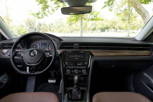 2022 Volkswagen Passat Limited Edition Sedan Dashboard