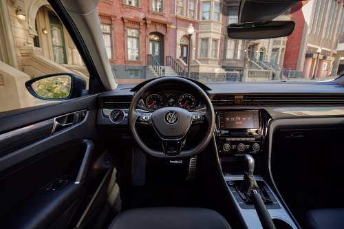2022 Volkswagen Passat R-Line Sedan Steering Wheel Detail
