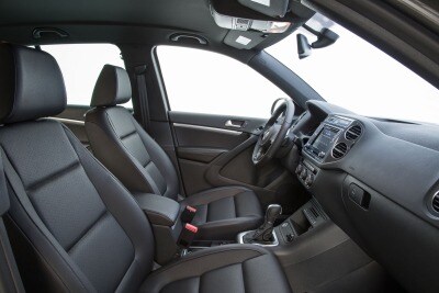 Used 2016 Volkswagen Tiguan S 4motion Suv Review Ratings Edmunds 2016 Volkswagen Tiguan R Line 4motion 4dr Suv Interior Shown