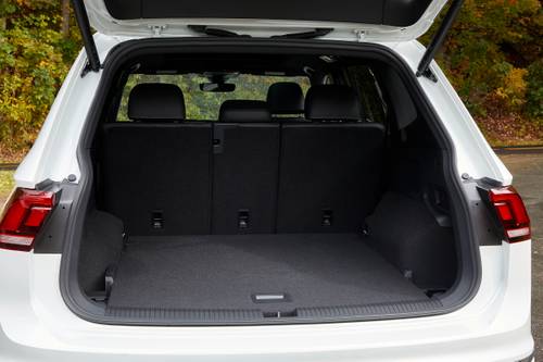 Volkswagen Tiguan SEL R-Line 4dr SUV Cargo Area