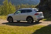 Volkswagen Tiguan SEL R-Line 4dr SUV Exterior