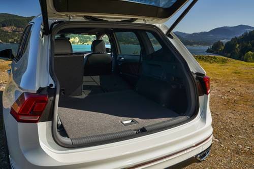 Volkswagen Tiguan SEL R-Line 4dr SUV Rear Seats Down