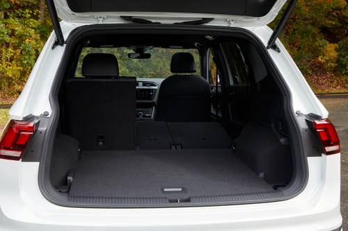Volkswagen Tiguan SEL R-Line 4dr SUV Rear Seats Down