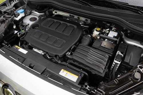 2025 Volkswagen Tiguan SE 4dr SUV 2.0L Turbo Engine Shown
