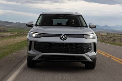2025 Volkswagen Tiguan SE 4dr SUV Exterior