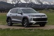 2025 Volkswagen Tiguan SE 4dr SUV Exterior