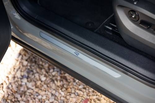 2025 Volkswagen Tiguan SEL R-Line 4dr SUV Interior Detail