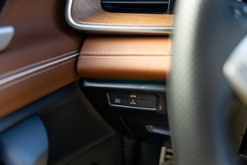 2025 Volkswagen Tiguan SEL R-Line 4dr SUV Interior Detail