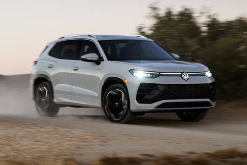 2025 Volkswagen Tiguan SEL R-Line 4dr SUV Exterior