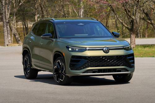 2025 Volkswagen Tiguan SEL R-Line 4dr SUV Exterior
